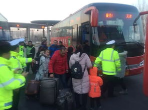 尖刀交警查獲違規客運大客車